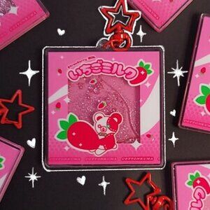 Cottonkuma Strawberry Milk Glitter Shaker Keychain